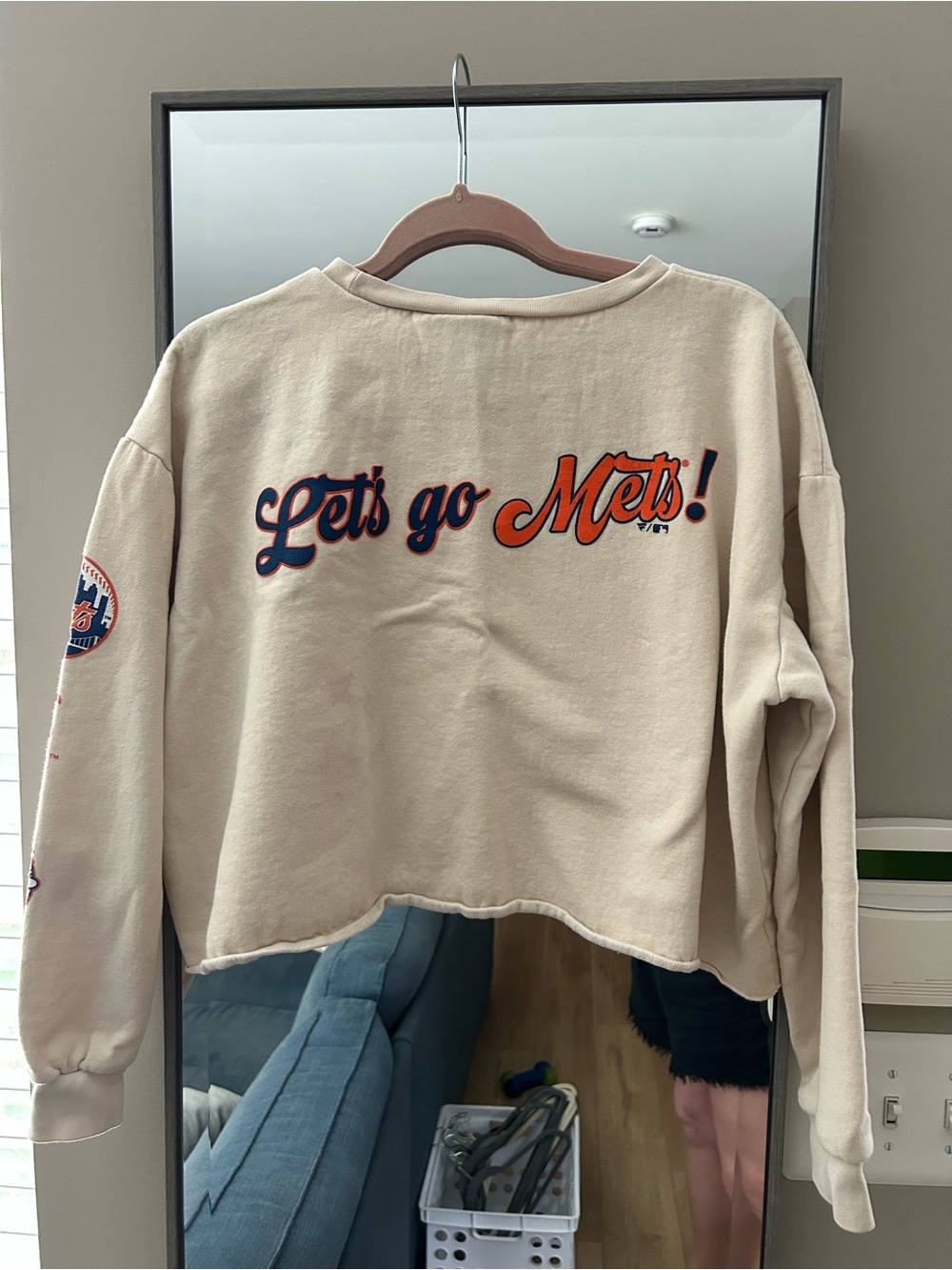 Fanatics Beige Cropped Crewneck Sweatshirt with Mets Pennant Medium - Picture 3 of 6